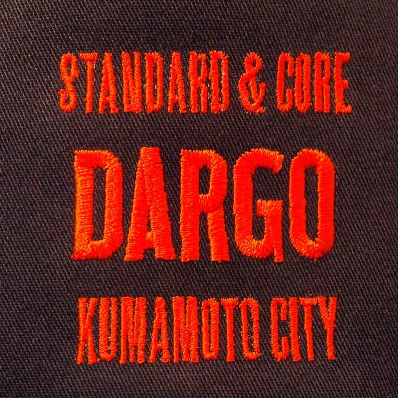 DARGO T-shirt &Sign Artさんのインスタグラム写真 - (DARGO T-shirt &Sign ArtInstagram)「#dargo2020ss 【DARGO】 Original Trucker Cap color：BLACK size：ONE SIZE FITS ALL. Just Arrived📦🌁 ------------------------- DARGO Hand Screen Printed T-shirt Printed in Kumamoto, Japan. ------------------------- #dargojapan #dargo2020ss #kumamoto #kumamotocity #vintagestyle #californiastyle #熊本 #熊本市 #熊本tシャツ #アメカジ #ダーゴ #メッシュキャップ #トラッカーキャップ」7月31日 22時08分 - dargo_japan