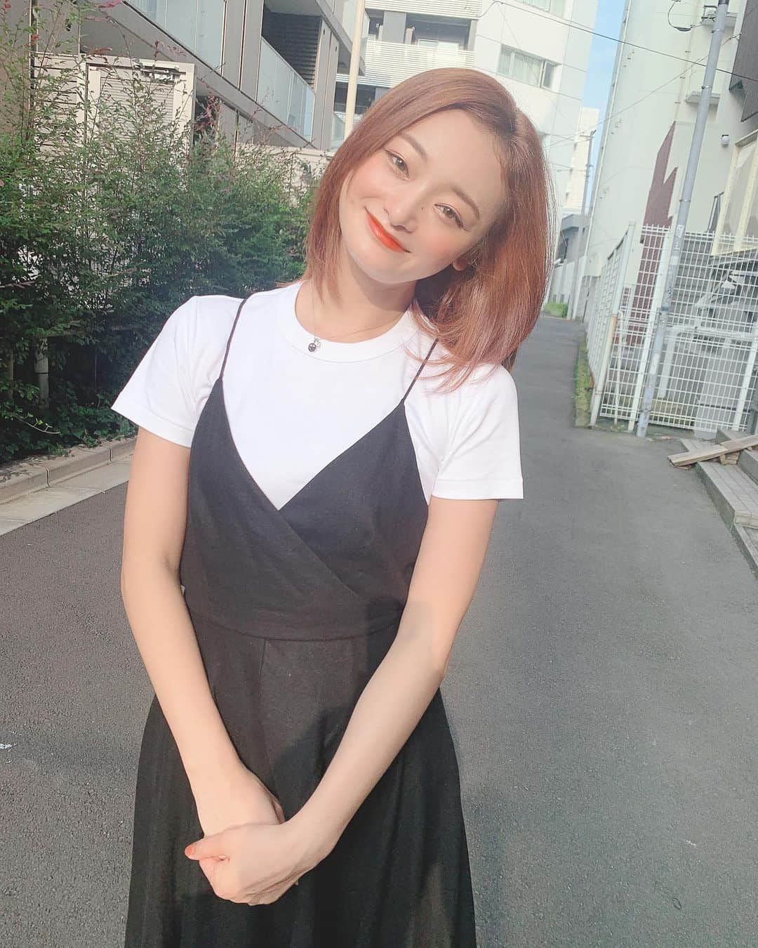 内田美麗（麗奈ゆう）さんのインスタグラム写真 - (内田美麗（麗奈ゆう）Instagram)「ヘアメンテナンスしてきました〜🧡 トリートメントとカット🌼🧡🌼 今回はミネコラはでなく！ ヒト幹細胞と水素のトリートメントです！！！😳😳😳✨✨✨ 最近ヒト幹細胞ってよく聞きませんか？✨✨✨  もうね！めっっちゃくちゃサラサラになりました！！🥺✨✨💖💖💖💖💖💖💖  すっごい痛んでたから、、、こんなにサラサラになると思わなかった💦💦✨✨🌈🌈🌈  や〜、恐るべしヒト幹細胞！！！  また3週間くらい空けてトリートメントとカラーをしようと思いますっ！🧡🧡🧡  スライドして動画も見てね🧡🧡  最高のさらさらヘアをありがとうございました🌼🌼🌼🍑🍑🥰🥰  @accomplish_shun  @accomplish_salon   #R.Has #R.Hasトリートメント #ヒト幹細胞 #ミネコラ #ミネコラトリートメント #ミネコラパーフェクト3 #プラチナミネコラ #ミネコラaccomplish #アコンプリッシュ#accomplish代官山 #accomplish#ヘア#ヘアアレンジ #ヘアスタイル#オレンジカラー」7月31日 22時11分 - miretan29