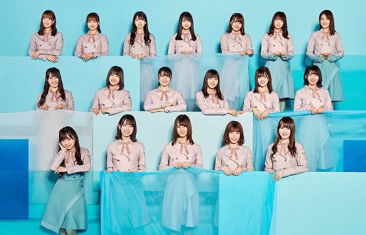 齊藤京子のインスタグラム：「. 2020.7.31 日向坂46初の無観客ライブ終わりましたね！！ 最高でした👍👍 .  #日向坂46 #けやき坂46 #齊藤京子#加藤史帆#佐々木美玲#佐々木久美#高本彩花#東村芽依#潮紗理菜#井口眞緒#柿崎芽実#高瀬愛奈#影山優佳#渡邉美穂#小坂菜緒#松田好花#富田鈴花#河田陽菜#濱岸ひより#金村美玖#丹生明里#宮田愛萌#上村ひなの  #きょんこ#ラーメン大好き齊藤京子です #ひなあい」