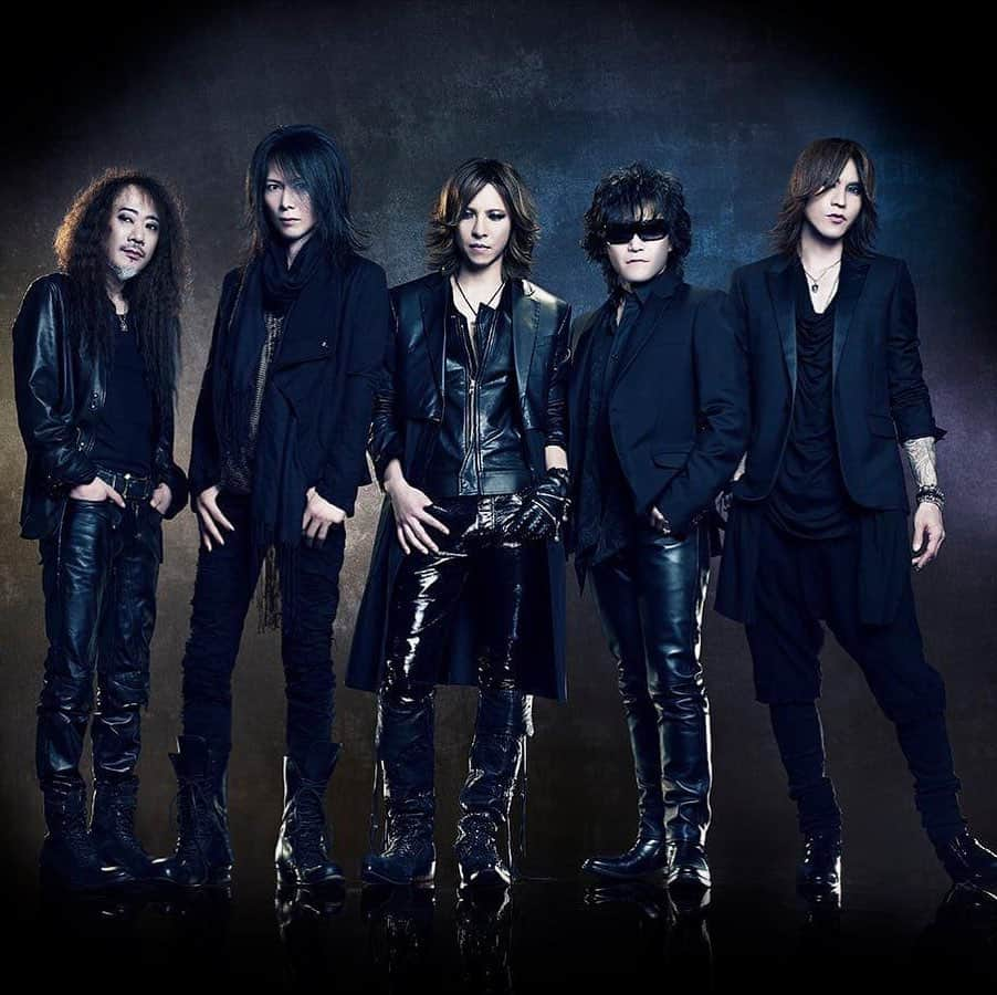 X Japanさんのインスタグラム写真 - (X JapanInstagram)「WOWOW will broadcast 13 of X JAPAN's greatest concerts for six consecutive months!  Previously recorded live performances of the legendary Japanese rock band X JAPAN will be featured for six consecutive months from September 2020 to February 2021. Numerous live performances that gave birth to the legend will be brought back to life on WOWOW.  The lineup includes 13 of the best entertainment ever delivered by X JAPAN, including the full version of 1998's THE LAST LIVE, 2018's unprecedented "No-Audience" Live at Makuhari Messe, the band's 2017 concert at London's #WembleyArena, and #YOSHIKI's sold-out YOSHIKI CLASSICAL SPECIAL at #CarnegieHall in New York City.  The unprecedented spread of the new coronavirus has forced many in the entertainment industry to refrain from their activities. While the world is filled with anxiety, X JAPAN's  @yoshikiofficial has taken the initiative to call for "STAY HOME" and communicate his thoughts on the future of the entertainment industry and future music activities. Although he is unable to perform concerts at the moment, YOSHIKI says that he wants to support people through his music.   #XJAPAN #WOWOWスペシャル 13番組一挙放送  日本を代表する伝説のロックバンドX JAPAN。過去に行なわれたライブを2020年9月から2021年2月まで6カ月連続で特集。伝説を生んだ数々のライブがWOWOWでよみがえる！  新型コロナウイルスの感染拡大という未曾有の事態により、その多くが活動自粛へと追い込まれてしまったエンターテインメント業界…世界中が不安に包まれる中、X JAPANのYOSHIKIは自ら率先して“STAY HOME”を呼び掛け、エンタメ業界の未来や、今後の音楽活動に対する想いを発信してきた。今はライブができない状況だが、「自分の音楽で人を支えたい」と語るYOSHIKI。そしてその想いに応えるべく、WOWOWでは、X JAPANが過去に行なってきた伝説的ライブを厳選して放送する。  ラインナップは、1997年に行なわれた解散ライブから、2018年に新たな伝説となった前代未聞の無観客ライブなど、X JAPANがかつてお届けした最高のエンターテインメント13本。あの魂を揺さぶるライブの感動を、再び堪能してもらいたい！  Information and schedule: https://www.wowow.co.jp/music/xjapan」7月31日 22時23分 - xjapanofficial