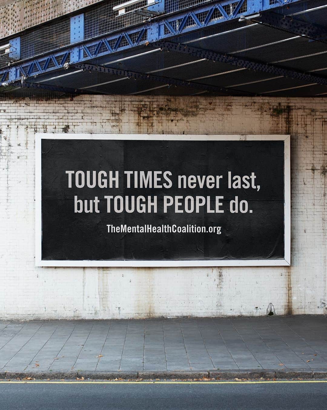 のインスタグラム：「It’s definitely tough out there, so if you’re struggling with your mental health, the easiest thing you’ll do today is visit TheMentalHealthCoalition.org to find the right resources for you. #MentalHealthMatters   When you shop at KennethCole.com, we donate to THE MENTAL HEALTH COALITION –a life-changing movement working to destigmatize all mental health conditions by unifying our partners’ efforts, including those focused on the emotional well-being of Black communities. #BlackLivesMatter Info link in bio.」