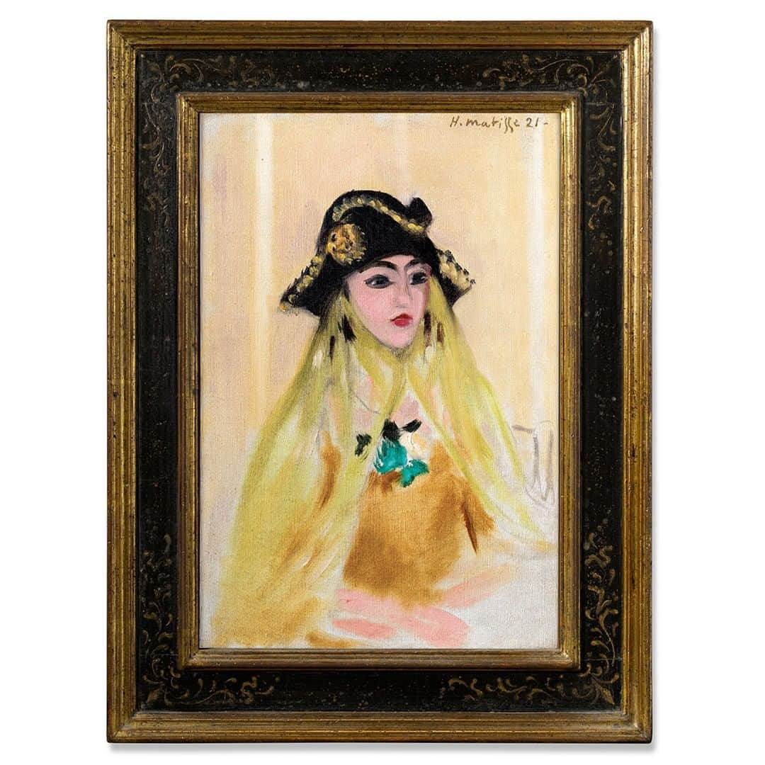 クリスティーズさんのインスタグラム写真 - (クリスティーズInstagram)「Painted in 1921, this intimate oil study, offered for private sale, captures a sense of Matisse's renewed interest in portraiture after moving to the Côte d'Azur in 1917 to escape the dark winter in wartime Paris.⠀ .⠀ The soft golden light of the South of France had a lasting impact on his work and he continued to return to Nice each winter, where he was able to devote himself entirely to his craft. From the early 1920s, Matisse's art developed a distinct stylistic shift – from a sombre, angular style to colourful, expressive works.⠀ .⠀ 📍'Venitienne (en buste) or Ancilla' is available now via Christie's Private Sales. Follow link in bio ⬆️ for our Private Sales Viewing Rooms.⠀ .⠀ Henri Matisse (1869-1954). 'Venitienne (en buste) or Ancilla', 1921. Price on request.⠀ .⠀ #christiesprivatesales #henrimatisse #matisse #expressionist #art #artist #portrait」8月1日 1時29分 - christiesinc