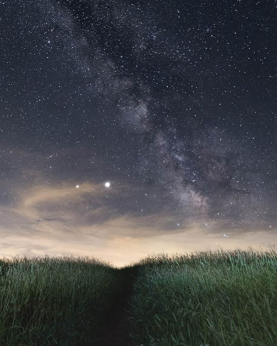 NikonUSAさんのインスタグラム写真 - (NikonUSAInstagram)「You can find us sitting underneath the Milky Way in North Carolina. ✨  📸: @aarontmurray, #D750 and AF-S #NIKKOR 20mm f/1.8G ED  #Nikon #NikonNoFilter #MilkyWay #astro #astrophotography #northcarolina」8月1日 3時05分 - nikonusa