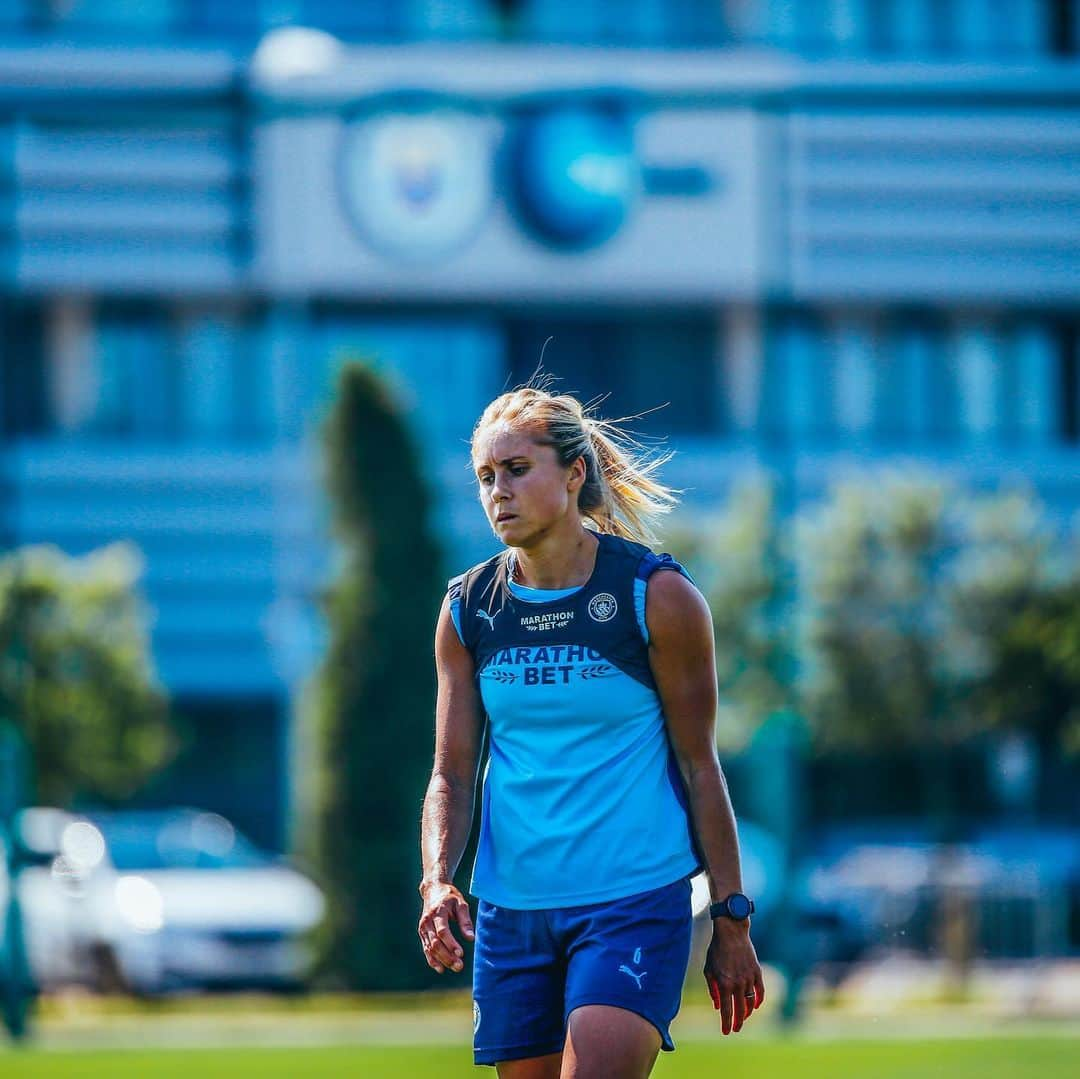 マンチェスター・シティFCさんのインスタグラム写真 - (マンチェスター・シティFCInstagram)「☀️💪☀️💪 #mancity」8月1日 3時07分 - mancity