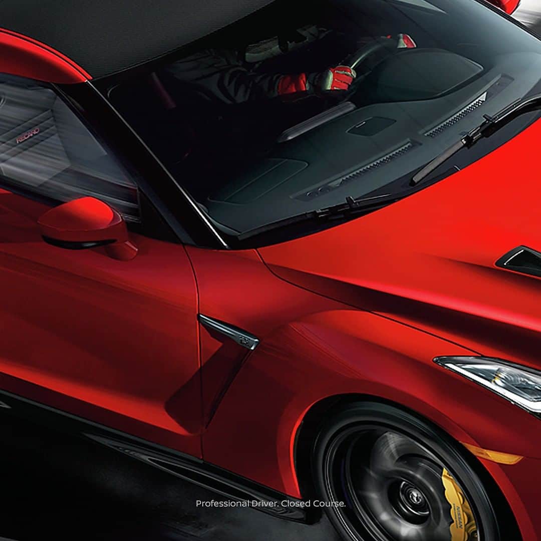 のインスタグラム：「The Nissan Supercar. It will leave you breathless. #NissanGTR2020 #OMGTR」