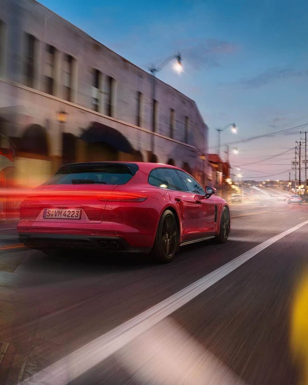 Porscheさんのインスタグラム写真 - (PorscheInstagram)「Unrivalled sportiness – no matter which model you back; the Panamera GTS and Panamera GTS Sport Turismo breeze past the competition. #MoreOfWhatYouLove __ Panamera GTS: Fuel consumption combined: 10.3 l / 100 km; CO2 Emissions: 235 g / km Panamera GTS Sport Turismo: Fuel consumption combined: 10.6 l / 100 km; CO2 Emissions: 242 g / km  https://porsche.click/DAT-Leitfaden」8月1日 3時36分 - porsche