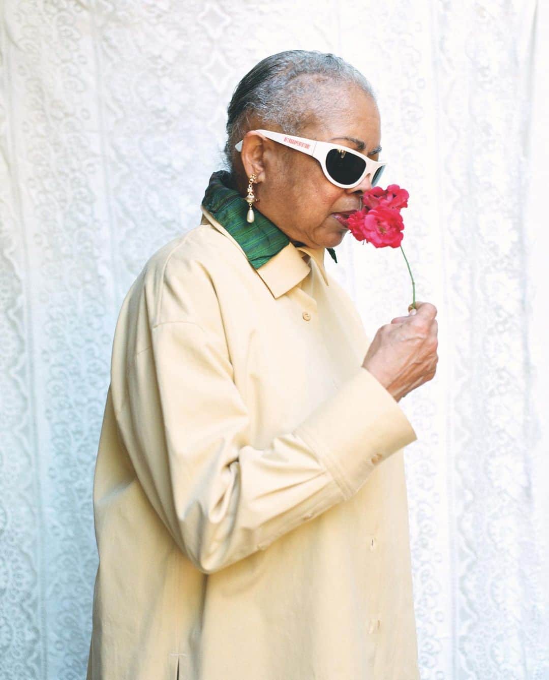 LOVE MAGAZINEのインスタグラム：「“We’ve started to really understand each other,” explains photographer @_jahmad, picking up his camera to start photographing his mother, @denisebalugo, during her battle with cancer. “We’ve both gained a new appreciation of each other. She is hands-down the strongest person I know. I also love how, no matter what, she has held on to her vanity. “To be stuck together through Covid has been one thing,” he continues, “but to also be going through everything that she’s going through, has made this time even more special.” #LOVEDiaries  Photographer @_jahmad Stylist @repoocyla  Writer @bengcobb」