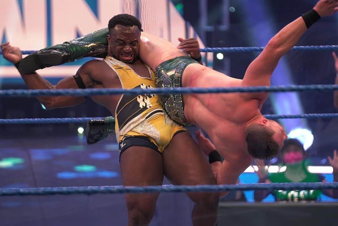 WWEさんのインスタグラム写真 - (WWEInstagram)「It was a tough test but an impressive win for @wwebige! #SmackDown」8月1日 10時16分 - wwe
