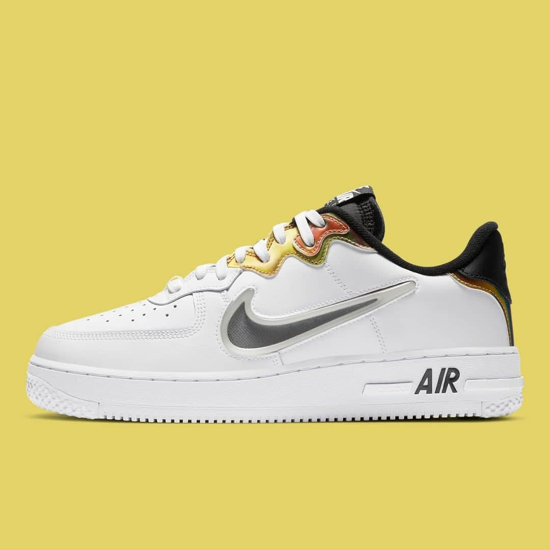 Sneaker Newsさんのインスタグラム写真 - (Sneaker NewsInstagram)「A new colorway of the Air Force 1 LV8 React by Nike D/MS/X has emerged. What do you think about the reworked Swoosh and the lace eyelets? Hit the link in our bio to get a closer look.」8月1日 5時01分 - sneakernews