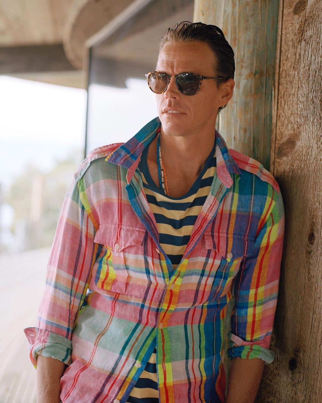 Polo Ralph Laurenさんのインスタグラム写真 - (Polo Ralph LaurenInstagram)「Introducing the new #PoloRalphLauren men's collection featuring the classic Madras Shirt in vibrant hues, embodying the warmth of summer days.  Discover more Polo favorites via the link in bio.  #PoloRLStyle」8月1日 6時08分 - poloralphlauren