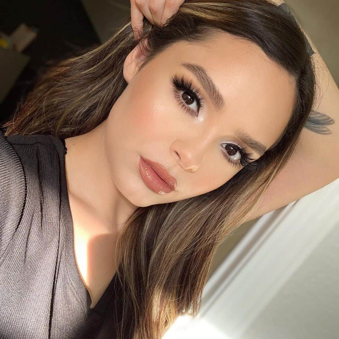 Anastasia Beverly Hillsさんのインスタグラム写真 - (Anastasia Beverly HillsInstagram)「Soft fill in for brows is always a favorite @a1delatorre using our Brow Powder in Medium Brown   #anastasiabrows」8月1日 7時12分 - anastasiabeverlyhills