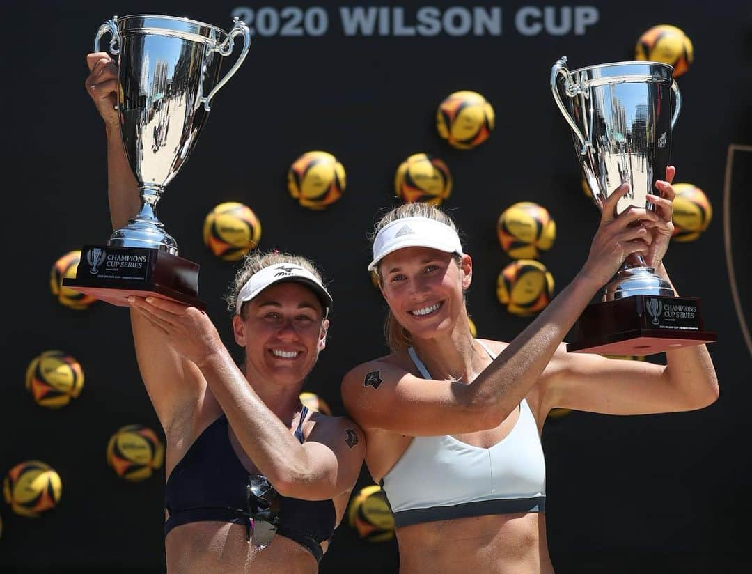 エイプリル・ロスさんのインスタグラム写真 - (エイプリル・ロスInstagram)「To everyone who has contributed to the organizations and causes we’ve been highlighting during the #AVPChampionsCup Series, these trophies are for you! 🙌🏼🙏🏼❤️ You have helped us raise over $13k to date for orgs (@eji_org @uncf & @starlingsvolleyballusa) that work tirelessly for justice and equality in America and we can’t tell you how blown away we are by your generosity! THANK YOU.  But it’s not too late to join the party! 🎉 The #PorscheCup is this weekend and we have decided to play for The Common Ground Foundation (@commongroundfnd) & @starlingsvolleyballusa! CGF empowers and encourages high school students to become future leaders through education programs and Starlings creates an opportunity for ALL, regardless of socio-economic status, to play volleyball and pursue their collegiate dreams. Please check them both out if you haven’t already🙏🏼🙏🏼🙏🏼  To reward you for donating this weekend we (of course!) are having another GIVEAWAY!!  This weekend we are offering two options for donating-  $25- a signed sponsor tank by the ATeam! OR MATCH OUR DONATION 🥳- we are donating $20 per ACE this weekend to mix things up! If you join us we will send you a gift bag with some choice sponsor gear in it 🛍😍 (Our average so far is 14.5 aces, just fyi)  You can send your donation receipts to AprilRossBeach@gmail.com and please include your shipping address and size of tank if applicable!  (**shipping only available to U.S. addresses)」8月1日 7時40分 - aprilrossbeach