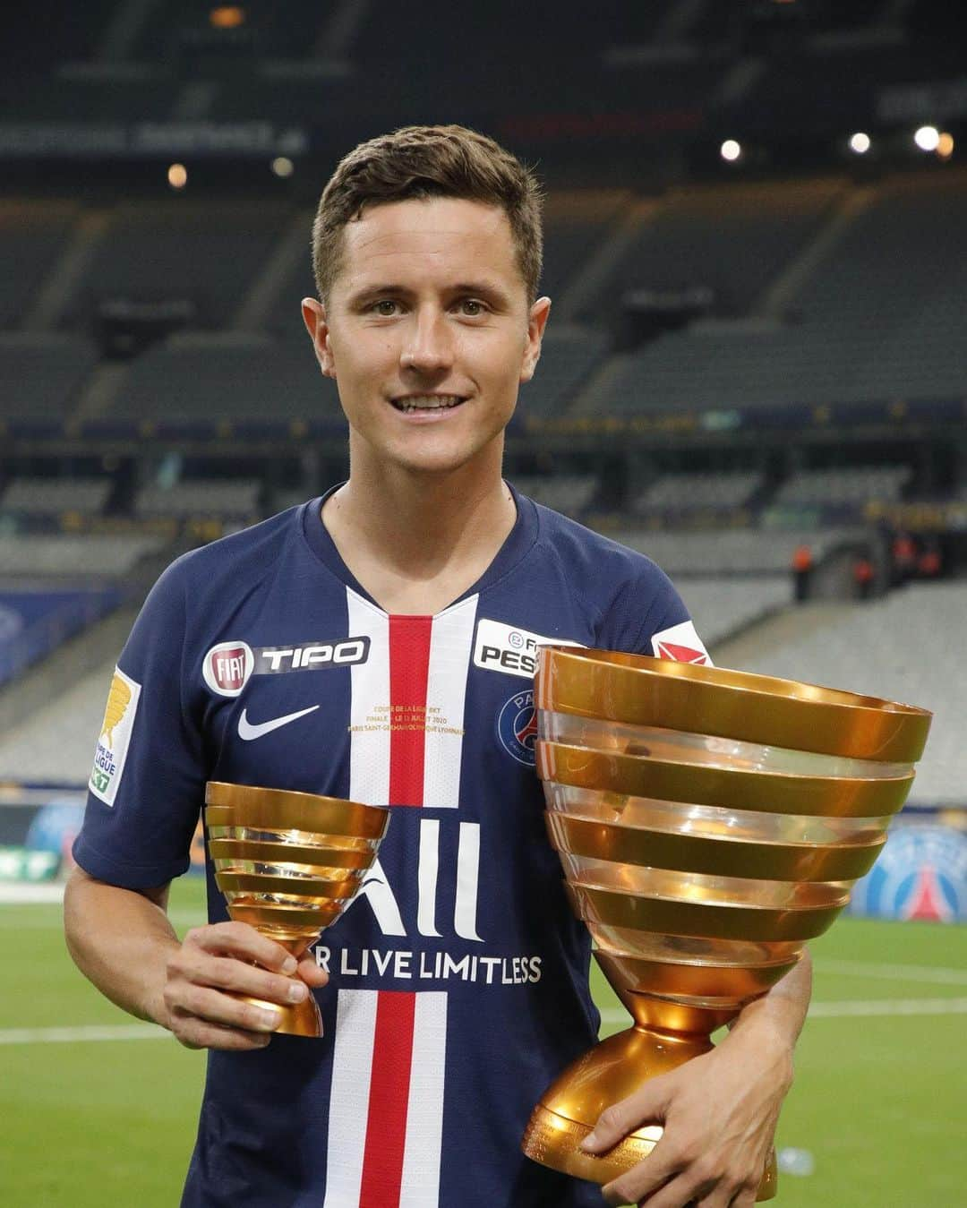 アンデル・エレーラさんのインスタグラム写真 - (アンデル・エレーラInstagram)「One week, two trophies 🏆🏆 🔴🔵」8月1日 8時19分 - anderherrera