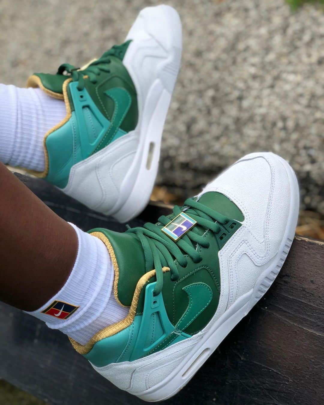 Mr. Tyさんのインスタグラム写真 - (Mr. TyInstagram)「I was clearly in a 🎾 mood today. #todayskicks 2014 Nike Air Tech Challenge II "Wimbledon". Picked up some white tennis pieces and had my mans @longlivecopper hook them up with come color 👌🏾.   #ijustlikeshoes #theshoegame #kicksonfire #complexkicks #soletoday #modernnotoriety  #wdywt #atc #wimbledon #nikeairtechchallenge #agassi #techchallenge #atc2 #socksandsneakers」8月1日 8時17分 - regularolty