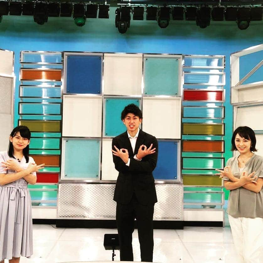 宮田愛子さんのインスタグラム写真 - (宮田愛子Instagram)「昨夜のニュース930plusのゲストは、新生・埼玉ブロンコスのキャプテン田中良拓さんでした！  6年のスパンで地域密着のチームを作り上げて行こうという取り組み、 選手の皆さんがアカデミーコーチや営業など二足のわらじでチームに貢献されているお話など大変興味深かったです✨  一緒に撮った写真を送ってくださいました。埼玉ポーズ···笑 ご活躍、期待しています！  #ニュース930plus #埼玉ブロンコス」8月1日 18時21分 - miyata.aiko