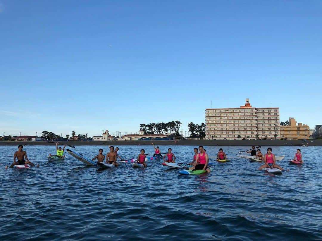 飯沼誠司さんのインスタグラム写真 - (飯沼誠司Instagram)「That is a precious time to us. #tateyamasurfclub #tateyamasurfclubjunior #大切な時間 #keepdistance #keepmotivated  #weareone #lifesaver #lifesaving #止まらずにやり続ける #事 #意味がある」8月1日 19時17分 - seiji_iinuma