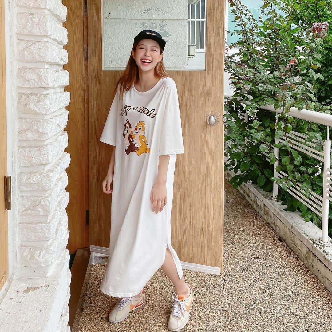 Chuuのインスタグラム：「즐거운 주말 보내세요 츄멤님들,,💛」