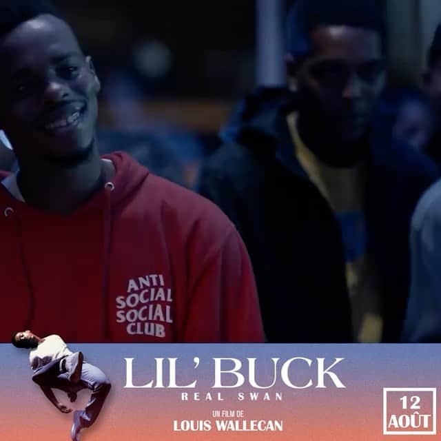 Lil Buckのインスタグラム：「See how WE make the streets beautiful in Memphis. @lilbuck.realswan Documentary premieres in Theaters in France August 12th and YES, I will be there for the premiere 🇫🇷✌🏾 #MemphisJookin」