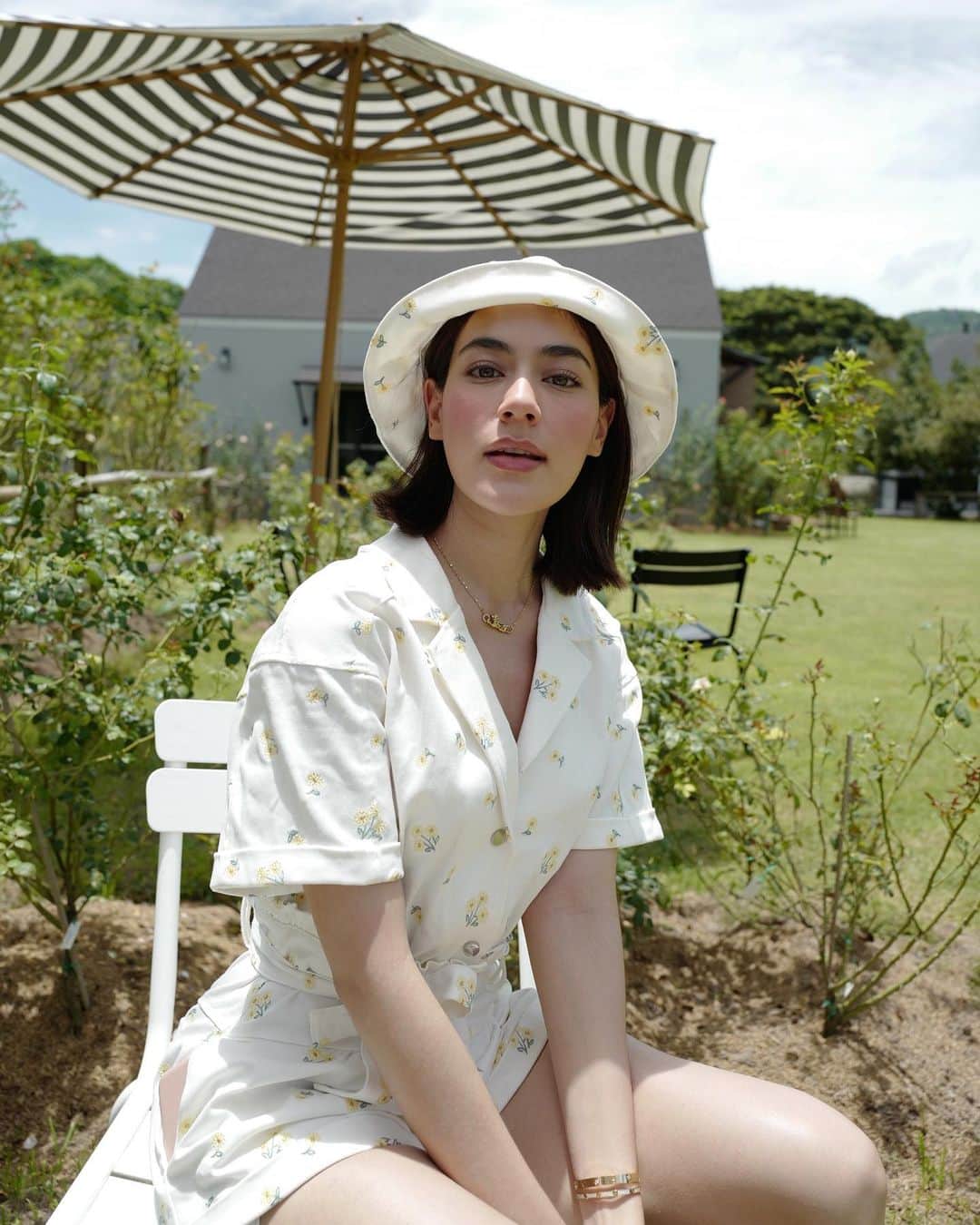 キンバリー・アン・ウォーテマス・ティアムシリのインスタグラム：「Blooming 🌼」