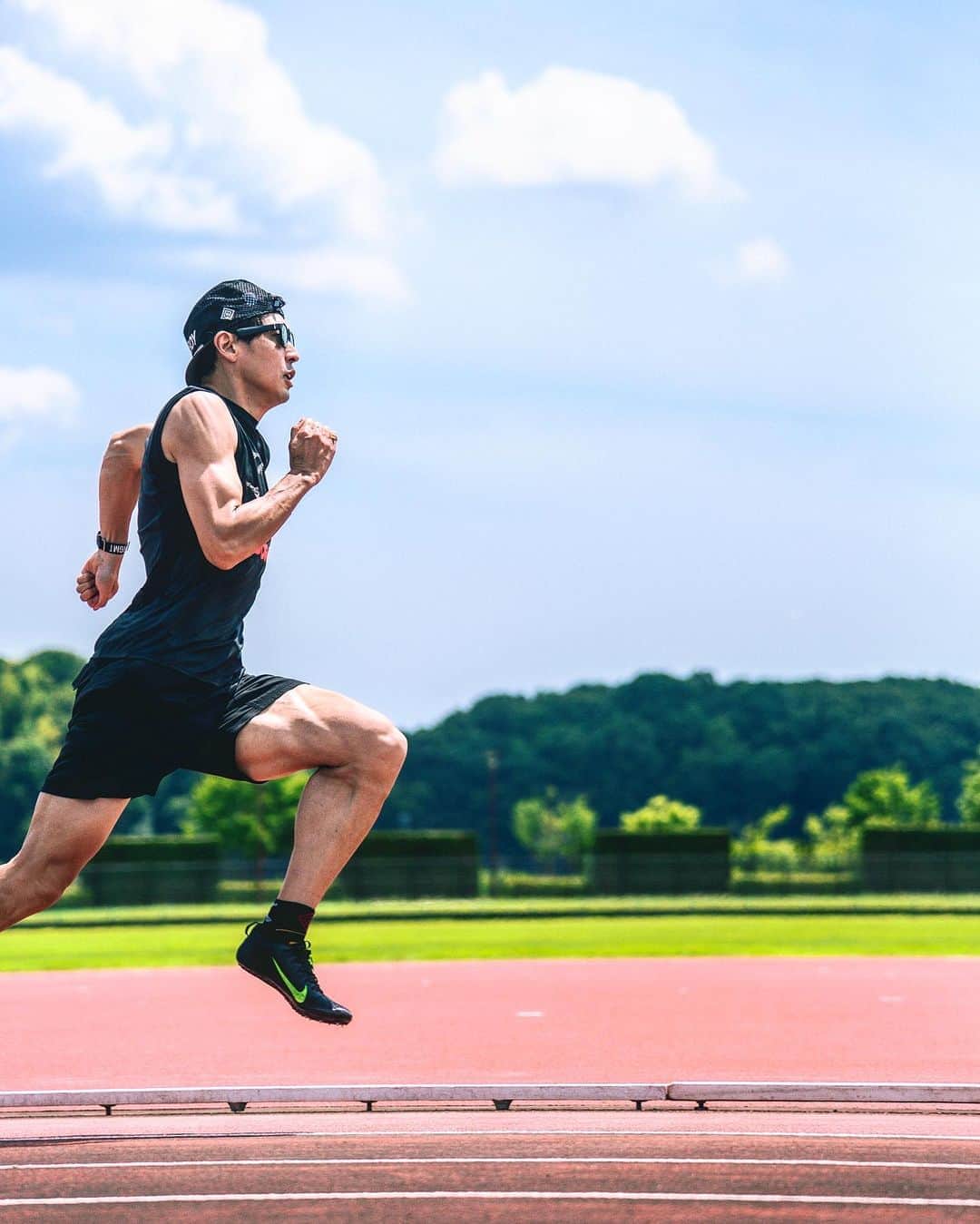 秋本真吾のインスタグラム：「やっと  #梅雨あけ  #eldoreso  #nike」