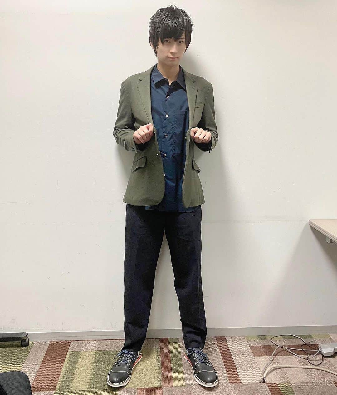 荒牧慶彦さんのインスタグラム写真 - (荒牧慶彦Instagram)「7/30  日本テレビ系放送 バゲット出演衣装。  #荒牧慶彦 #バゲット  シャツ @zucca_official ジャケット・パンツ・シューズ 　@lanvin_en_bleu_mens」8月1日 12時26分 - aramaki.yoshi