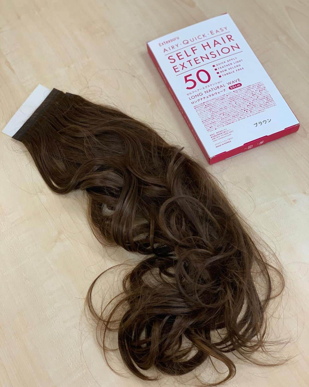 奥山夏織さんのインスタグラム写真 - (奥山夏織Instagram)「普段のただの自撮りに見えますが、実はいつもとどこかが違うんです。。。🤔分かりますか？ 実は髪の毛の一部が私の髪の毛じゃないんです🥺💓ナチュラルすぎる✨ ・ #エクステエクスル(@extexsuru)の取り外し簡単の#エクステ を付けてます😊自然じゃないですか？✨ 髪にボリュームをつけたい時に簡単に着脱ができるってのは嬉しい❣️ものの五分で終わりましたよ✨(動画みてほしい) ・ お出かけ用にもできるけど、家で写真や動画を撮りたいときにちょっと雰囲気変えたい#インスタグラマー の人にもおすすめですよ💓 ・・・ @extexsuru  #エクステエクスル #エクステ #簡単エクステ #つけ外し簡単エクステ #セルフエクステ #インスタグラマーにオススメ #インスタグラマー」8月1日 12時55分 - okuyama_kaori