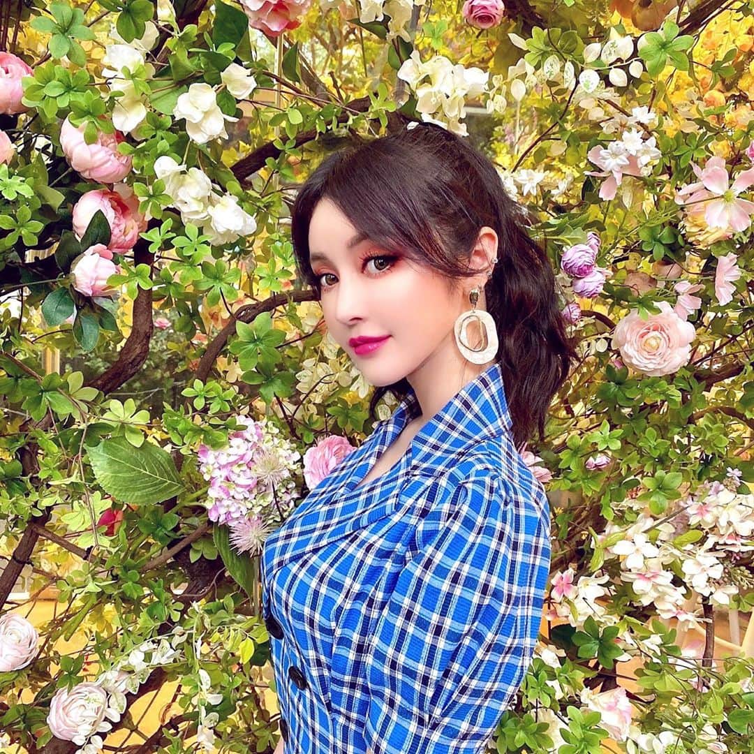 豊島はるかのインスタグラム：「八月你好💐」