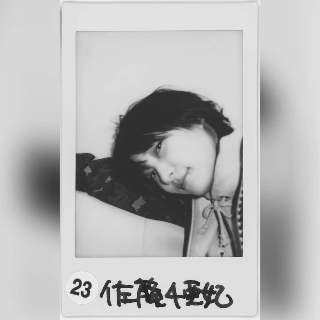 佐藤千亜妃さんのインスタグラム写真 - (佐藤千亜妃Instagram)「世界にひとつのiPhoneケース📱✨ 帰ってきました！「YOSEMITE STRAP コラボiPhoneケース」💙💚🧡 ヨセミテとのコラボで、撮り下ろし写真とサイン入り◎ 昨年100種中、偶数ナンバー50種の販売がありましたが、今回FC限定で奇数ナンバー50種の販売が決定🥳いぇい✌️ 色々な写真があるから見てみて好きなのを選んでね👀 p.s ‪あ！写真はそれぞれ一枚ずつしか無いので、好きな写真、先を越されぬようお早目に！！‬」8月1日 13時35分 - chiaki_sato0920