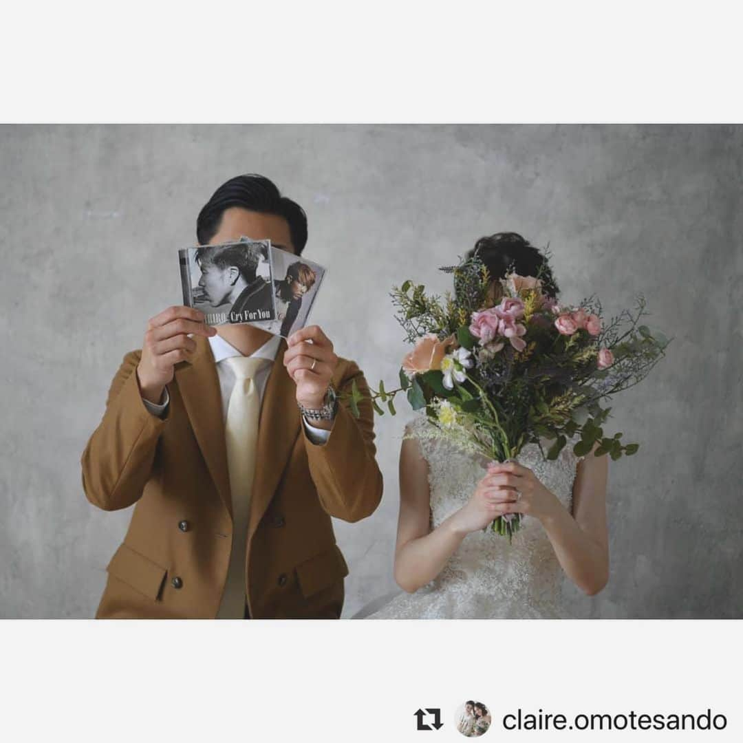 CLAIREさんのインスタグラム写真 - (CLAIREInstagram)「#Repost @claire.omotesando with @make_repost ・・・ _  表参道サロンの人気なスタジオ撮影💍✨  クレールではお持ち込み料、 一切いただいてません😌！  お2人の好きなものをお持ちして、 らしさ。をお写真に残しませんか。  #claire#bridal#wedding#weddingphoto#bridalphoto#結婚式#フォトスタジオ#クレール表参道サロン#表参道サロン#ウェディングフォト#ブライダルフォト#フォトウェディング#ウエコレ#2020秋婚#ドレス #ブーケ #2020冬婚#ゼクシィ#プレ花嫁#全国のプレ花嫁さんと繋がりたい#前撮り#後撮り#海ロケ」8月1日 13時57分 - clairebridalstudio