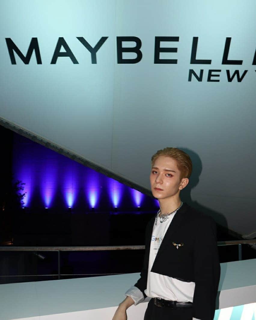 のインスタグラム：「この間メイベリンのパーティーに行ってきた。」