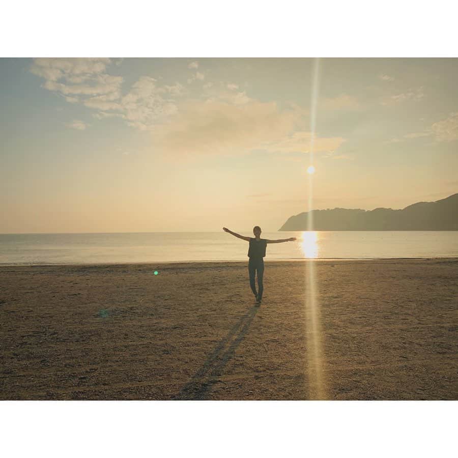 寺川里奈さんのインスタグラム写真 - (寺川里奈Instagram)「Before sunset🌅 #自然 #海 #sunset #nature #sea」8月1日 14時36分 - rina_terakawa