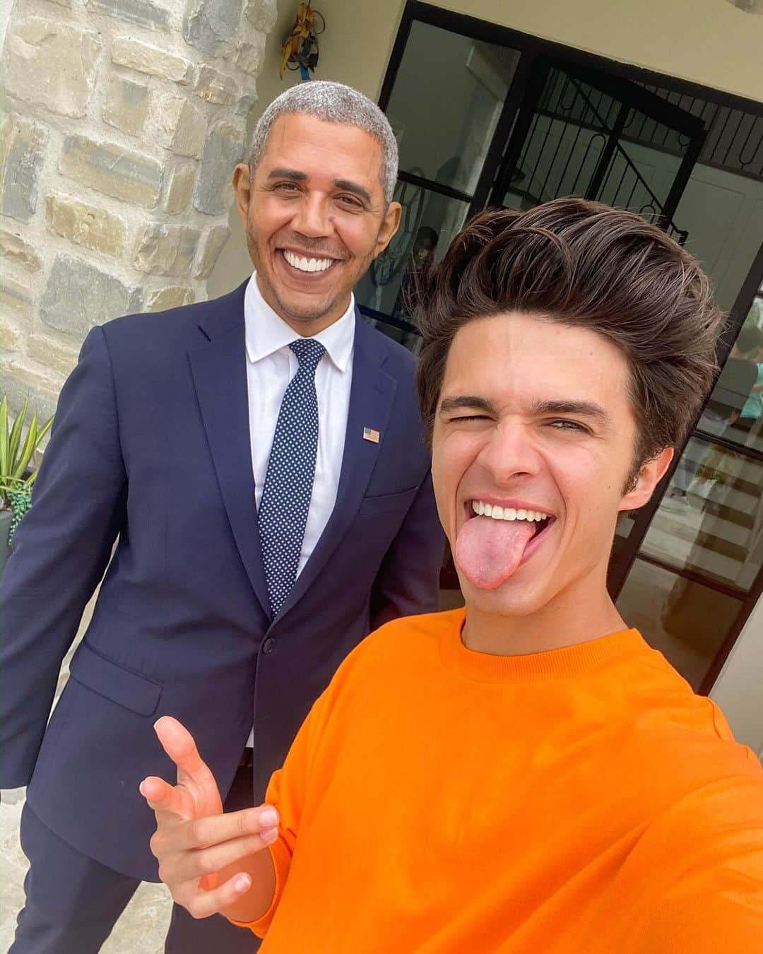Brent Riveraのインスタグラム：「Next stop, the white house😍 @barackobama」