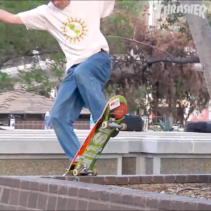 スラッシャーのインスタグラム：「👉🏾 @lottiesskateshop x @vansskate  🎬 by @danielwheatley」