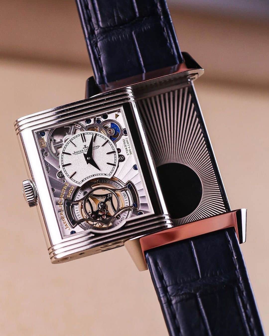 Daily Watchさんのインスタグラム写真 - (Daily WatchInstagram)「Jaeger-LeCoultre Reverso Tribute Tourbillon Duoface. 1 of just 50 pieces 🔍👀 Photo by @watchesofswitzerland」8月1日 15時27分 - dailywatch