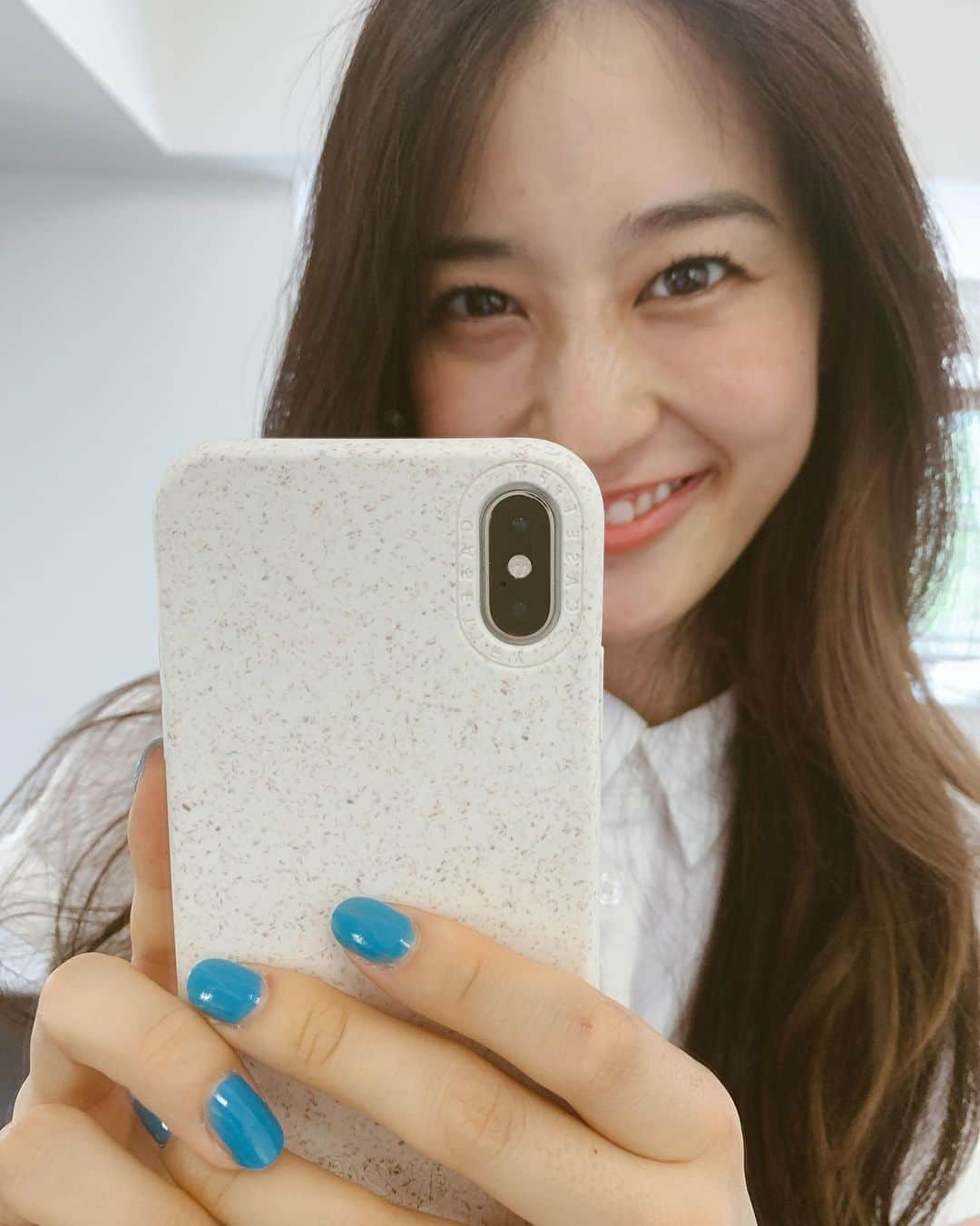 青野楓さんのインスタグラム写真 - (青野楓Instagram)「iPhoneケースを、100％堆肥・生分解性可能なコンポスタブルケースに変えてみました。﻿ エコフレンドリーな竹由来の素材で地球環境に優しい🌍﻿ というところに惹かれてこれにしましたが、﻿ 触り心地良いしなにより軽い！！﻿ ケースつけた方が軽く感じるぐらい！(笑)﻿ ﻿ デザインもいれられるのでスティッチの試作品番号をいれました(笑)﻿ ﻿ 他の色も可愛かったな🤔﻿ エコフレンドリーな商品がたくさん増えますように🙌💙﻿ ﻿ ﻿ @CASETiFY @CASETiFY_jp  #CASETiFY  #StateYourCase ﻿ #スティッチみたいな顔 #エコフレンドリー#コンポスタブル  #iphonecase#iPhoneケース」8月1日 16時05分 - kaede626