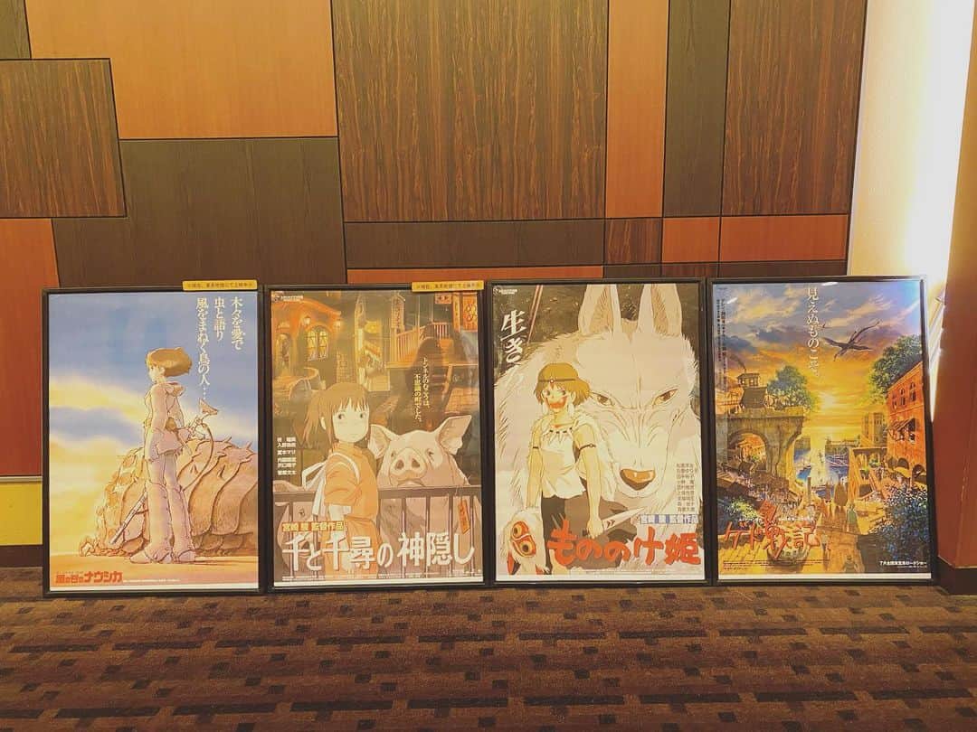 のインスタグラム：「* movie🎬✨ . . . #そーしゃるでぃすたんす  #保ちつつの  #映画は  #最高でした  #歴代の  #ジブリ作品 #飾られてるのは  #歓喜  #観たのは  #今日から俺は  . . .」