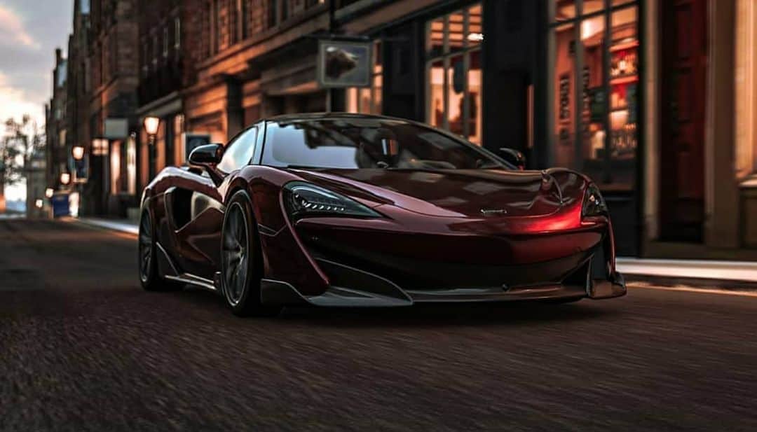 McLaren Automotiveさんのインスタグラム写真 - (McLaren AutomotiveInstagram)「For @forzahorizonofficial  #driveathome this weekend we have three great submissions from @guccii_photography , @lkbh_ff and @kingsofstreet_fh4  Keep your images coming. All captured in Forza Horizon 4 and use #driveathome to show us your creations. We will keep sharing our favourites.」8月1日 17時01分 - mclarenauto