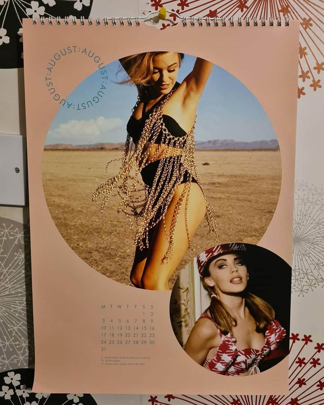 カイリー・ミノーグさんのインスタグラム写真 - (カイリー・ミノーグInstagram)「#Repost @kylielover4ever ・・・ The page has turned, Hello August ❤ @kylieminogue   #Kylie #KylieCalendar #KylieMinogue #KM #August」8月1日 17時42分 - kylieminogue