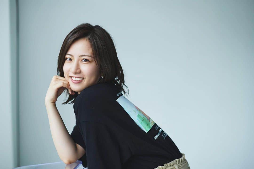 えのきさりなのインスタグラム：「. ついに！今日から！ 【IN HER TWENTIES2020】の チケット発売開始されました✨  ご予約先着順で前方席のご案内になります （後ろの方が良ければ備考欄に記載していただければ🙇‍♀️） 感染症対策の為座席数も半分以下に減らしておりまして少ないのでなるべくお早めに😭 ＊当日精算なので少しでも心配でしたらお気軽にキャンセルしていただけるようにしてあります  プロフィールに ご予約サイト貼るので ぜひそちらからお願い致します！ #inher2020  #舞台　#出演情報 #インハー」
