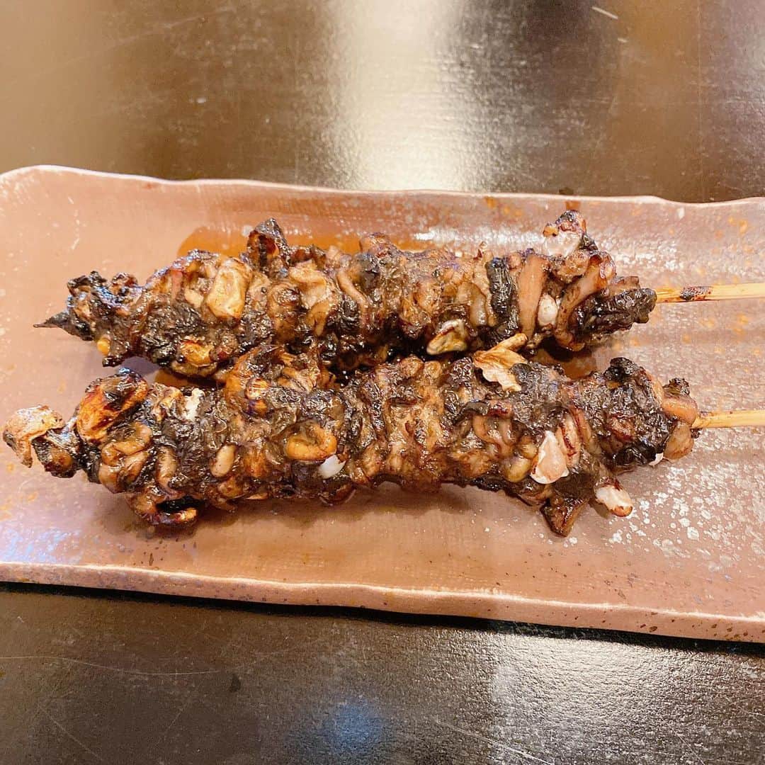 朝倉真弓さんのインスタグラム写真 - (朝倉真弓Instagram)「✨世界で一番好きな食べ物❤️✨﻿ ﻿ それは…ウナギ！﻿ うなぎ！！﻿ 鰻！！！﻿ ﻿ 今年も食べられることに感謝💕﻿ ﻿ あぁ、またすぐにでも﻿ 食べたいっ…🤣﻿ ﻿ ﻿ #鰻﻿ #うなぎ﻿ #japanesefood ﻿ #和食﻿ ﻿ …………………………………………………………﻿ プロフィール欄より、朝倉真弓の﻿ パーソナルサイトに飛べます。﻿ ﻿ サイトの無料会員登録、﻿ 引き続き募集中！﻿ ﻿ 限定動画などをお送りしております！﻿ …………………………………………………………﻿ ﻿ #グレイヘア #グレーヘア #グレイヘアモデル  #ヘアモデル #白髪 #白髪染めやめた #grayhair #grayhairstyle #greyhair #アラフィフ女子 #40代 #アラフィフ #自分を好きになる #コンプレックス解消 #ライター #講師 #講演家 #朝倉真弓 #ファッション #大人の放課後センス」8月1日 19時58分 - mayumi_asakura
