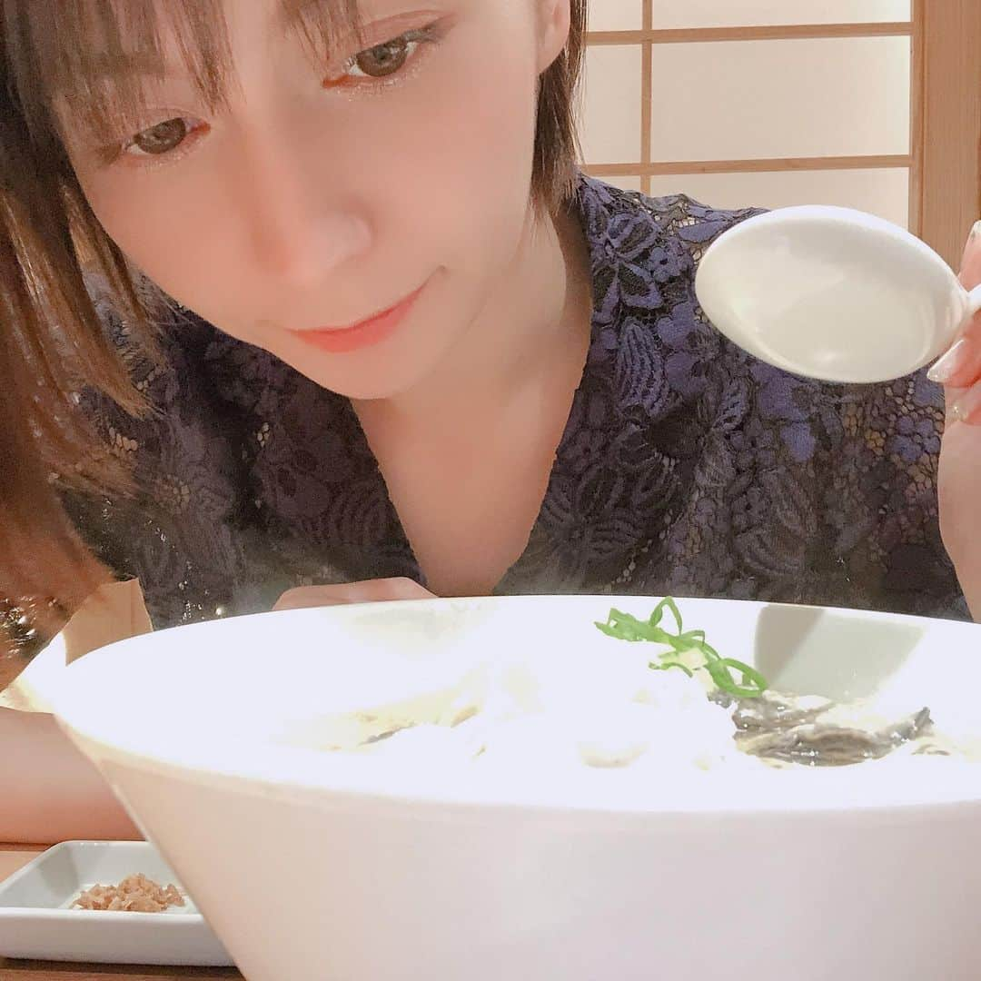 リンさんのインスタグラム写真 - (リンInstagram)「食べたことのない初めてなお味でした🍜  #ラーメン女子 #ラーメン大好き #銀座篝 #牡蠣 #蛤 #汐 #塩ラーメン」8月1日 20時01分 - lynn.06.01