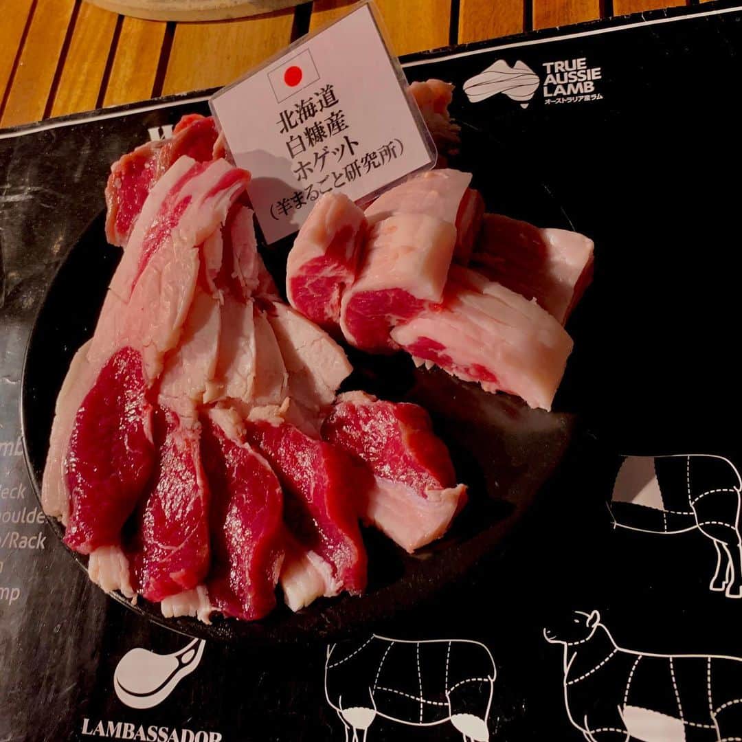 夏木マリさんのインスタグラム写真 - (夏木マリInstagram)「ホゲットを食べに行ってまいりました〜  ラムとマトンの間、 生後12～24ヵ月のレアな羊！  #hogget #yummy  #natsukirock #夏木マリ  @mari_natsuki」8月1日 20時02分 - mari_natsuki