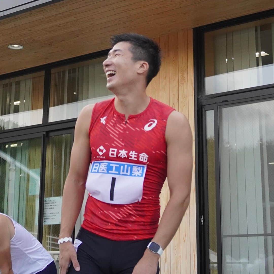 桐生祥秀のインスタグラム：「やっぱ試合は楽しいねー  山梨県のみなさん 応援やいろんなサポート ありがとうございました。  1本目　10秒12 2本目　10秒04  【シーズン初戦 ※レース動画あり】 北麓スプリント2020に出場しました  #陸上 #100m  #桐生祥秀  #youtube 更新 #応援ありがとう」