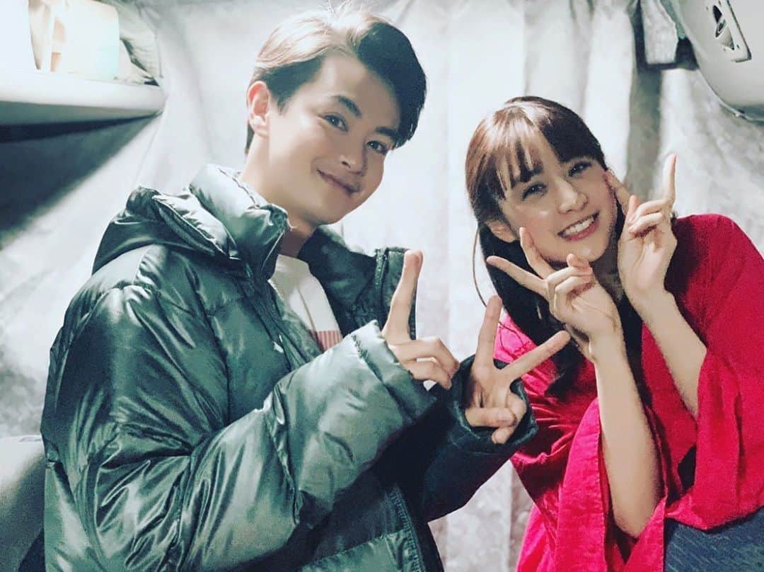 のインスタグラム：「ご結婚おめでとうございます？なのかな？ やっぱあれかな、HOPEでの共演きっかけかな？？ ・ ・ #瀬戸康史 #setokoji  #山本美月 #yamamotomizuki  #結婚 #おめでとう #ステイホーム #愛  #0801」