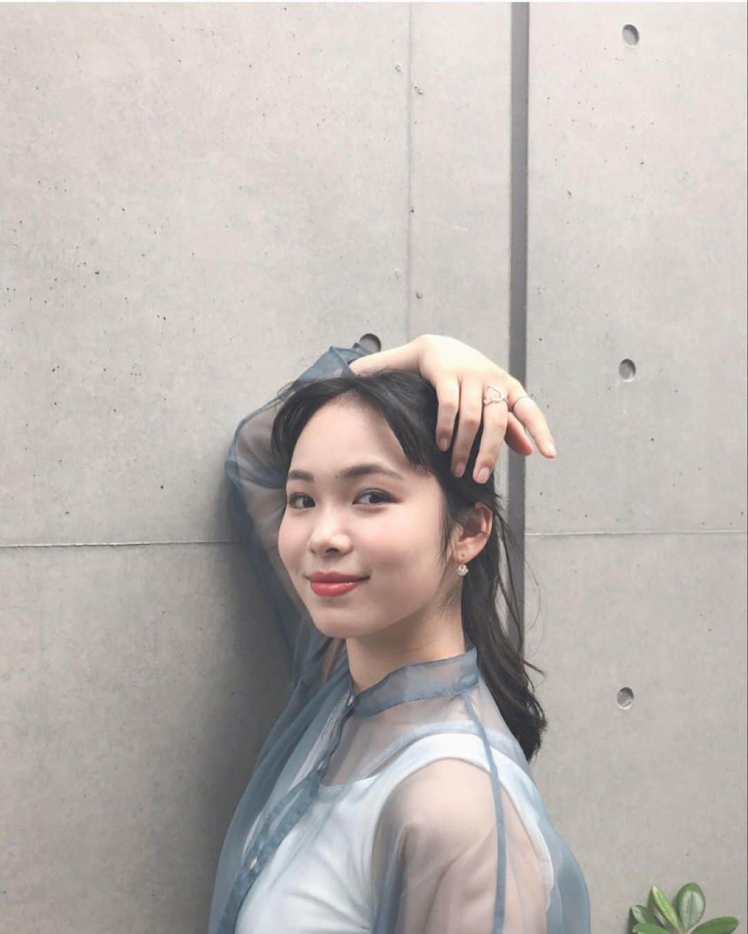 大友樹乃さんのインスタグラム写真 - (大友樹乃Instagram)「透けシャツ🦋 最近水色にハマってる💙  #outfitoftheday #ootd# #아웃핏 #좋아요꾹꾹 #팔로미#데일리룩#옷스타그램#패피」8月1日 20時19分 - juno.otomo