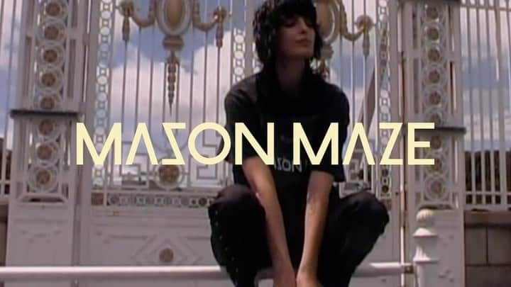 湯川正人のインスタグラム：「自分の新しいブランド、MASON MAZEのオンラインストアopenしました！！ 是非チェック宜しくお願い致します🪐　@masonmaze_jp  のリンクから是非！  #masonmaze #masonmaze2020 #メイソンメイズ」