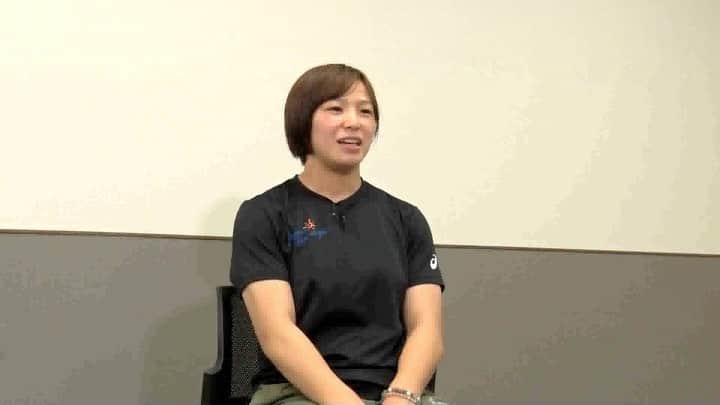 日本テレビ「POWERフレーズ」のインスタグラム：「. #レスリング #川井友香子 選手の POWERアイドル！✨   それは、チワワの「きな子」ちゃん🐕♡ 名前の由来は… ◆きな粉色 ◆姉妹全員に「子」がつくように！   川井選手の後編は8/2(日)夜6:55～!   ナレーターは #競泳 #松田丈志 さん🏊🏻‍♂️  是非ご覧ください📺🌈 .」