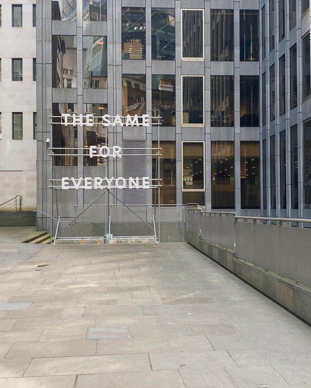 Estée Lalondeのインスタグラム：「I saw this on my bike ride this morning and thought it was nice and in an unexpected location. (PS- getting a lot of dms about this. It’s interesting to see what it brings up for people - sadly a lot of negativity is coming through. I saw this as a message of equality, which is why I posted it in the first place.)」