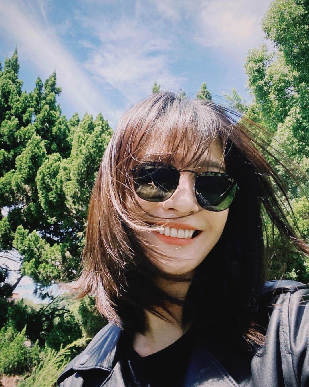 吳子霏（Ellen Wu）のインスタグラム：「新戲宣傳準備中，你的七月過得好嗎？﻿ #Hello八月﻿ #raybantw」