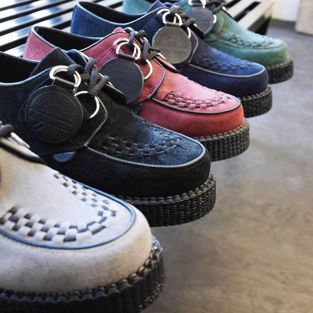 アンダーグラウンドのインスタグラム：「The Original Wulfrun Creeper-Black, Grey, Burgundy, Navy,Forest Green. Teal -take your pick from the array of suedes in this style- available in sizes 2-12 from our online store.⁠ ⁠ ⁠ #UndergroundEngland #UndergroundShoes #UndergroundCreeper #WulfrunCreeper #Creepers #Underground #Wulfrun #OriginalCreeper #algender」